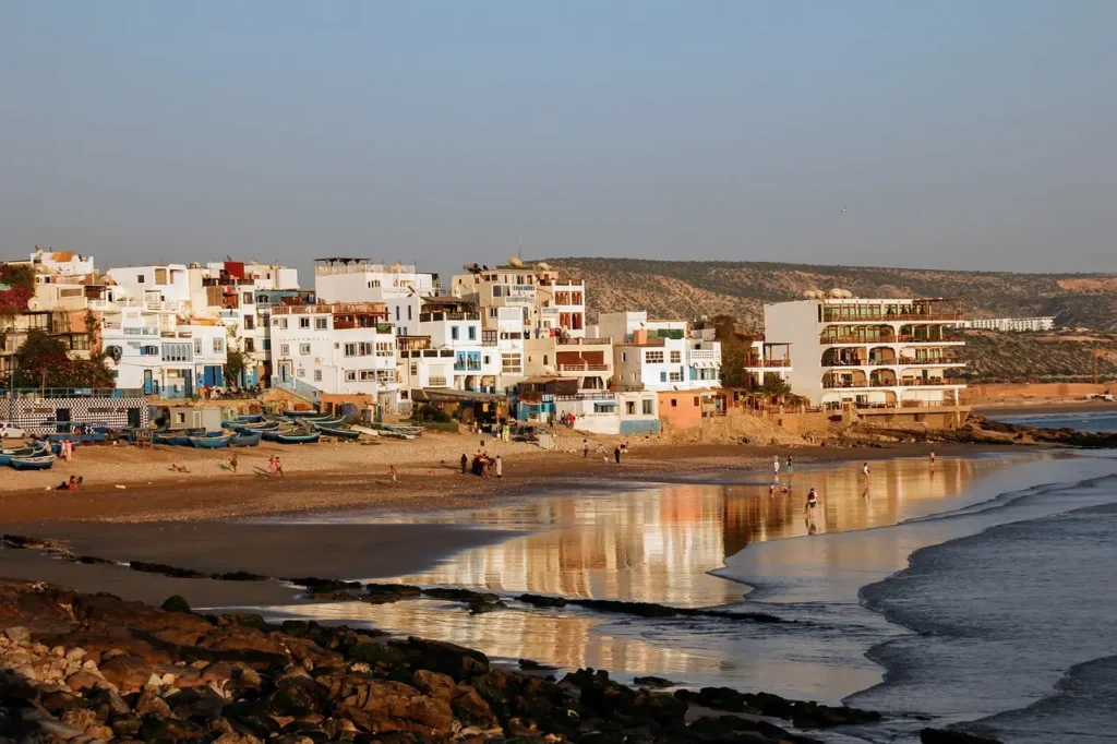 La ville de Taghazout au Maroc
