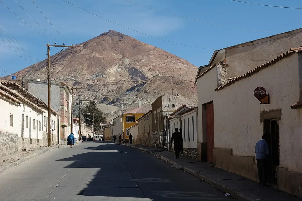 Potosí et le Cerro Rico - Auteur : Christophe Meneboeuf